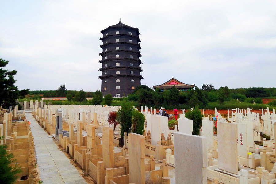 沈阳甲宝山墓园
