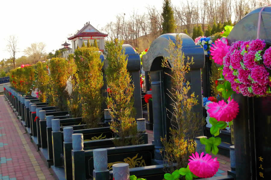 沈阳圣河山墓园 沈阳圣河山墓园