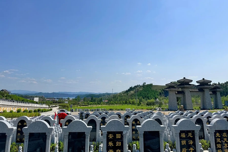 沈阳大伙房墓园