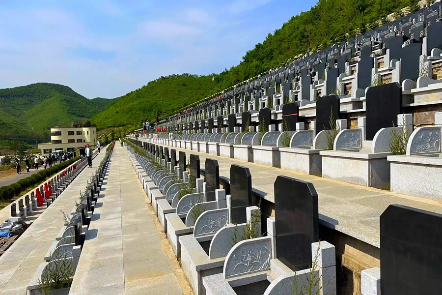 沈阳玉灵山墓园