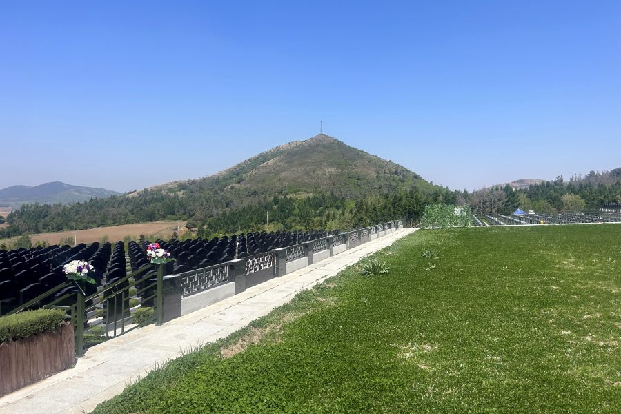 沈阳龙福山墓园