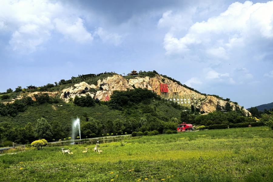 沈阳龙福山墓园