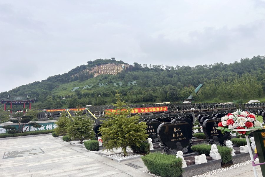 沈阳龙福山墓园