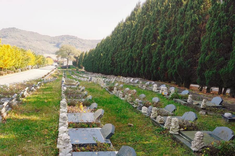 沈阳大河贝墓园