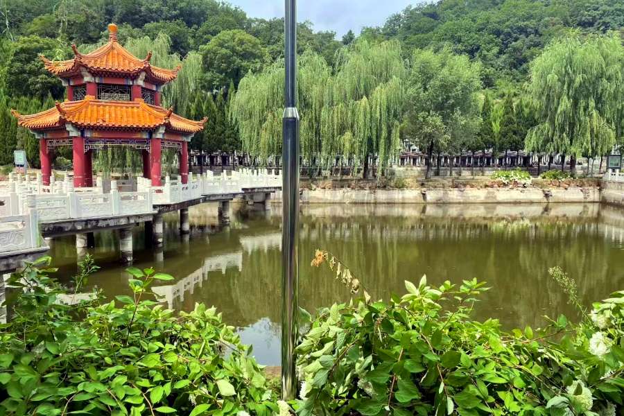 沈阳大河贝墓园