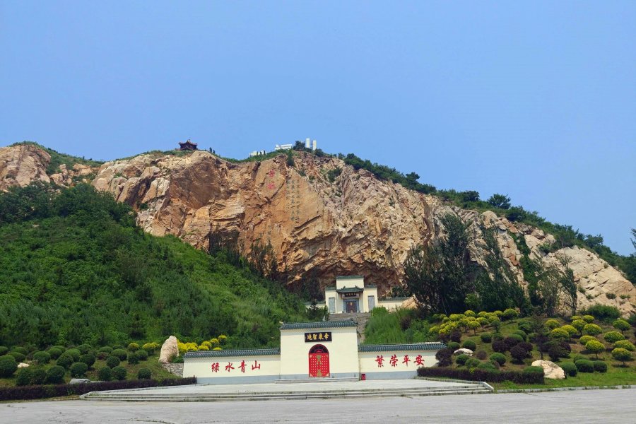 沈阳龙福山墓园