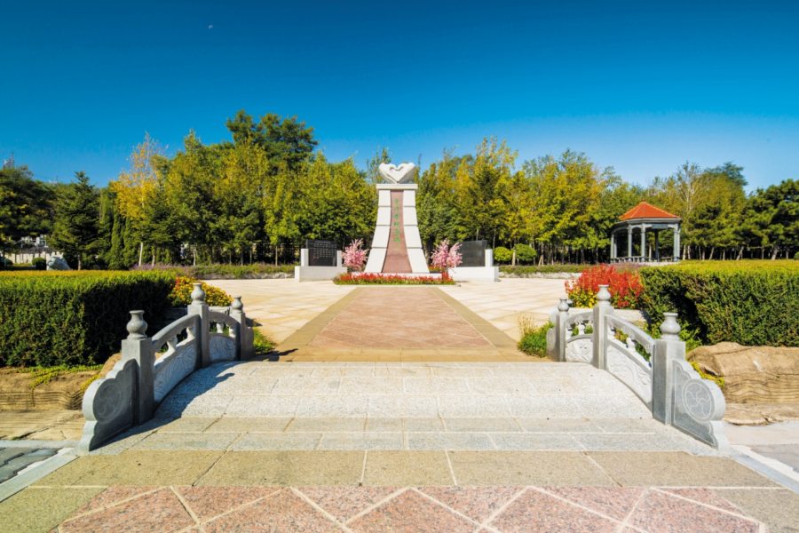 沈阳龙泉古园墓园