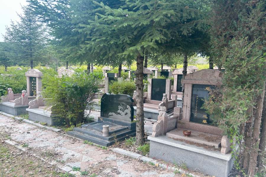 沈阳纪念林墓园