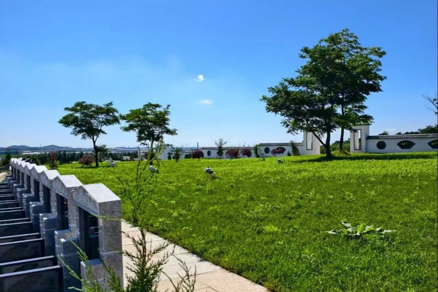 沈阳圣龙泉墓园