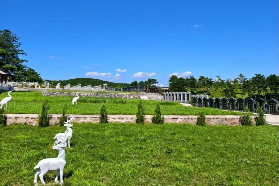沈阳圣龙泉墓园