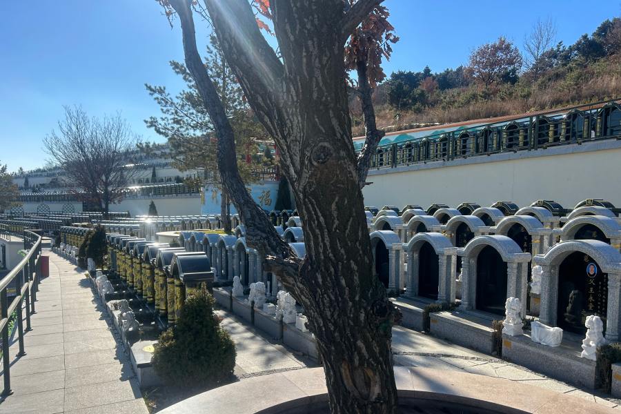 沈阳龙福山墓园