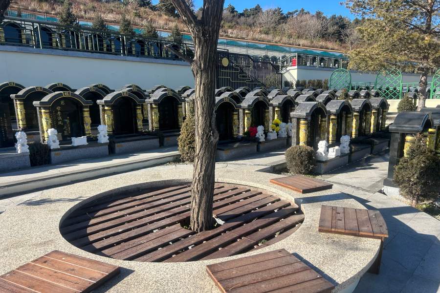 沈阳龙福山墓园