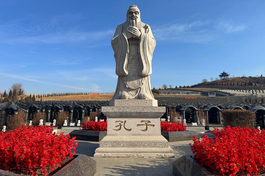 沈阳隆宝山墓园