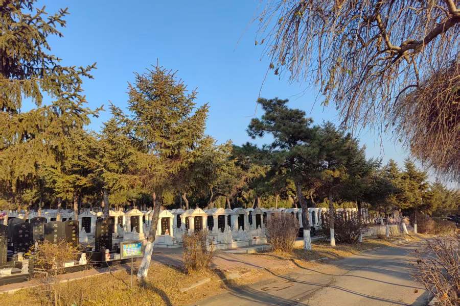 沈阳回龙岗公墓