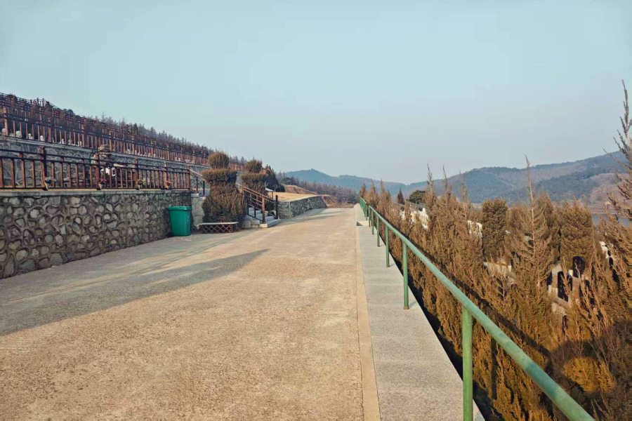 沈阳青云山墓园