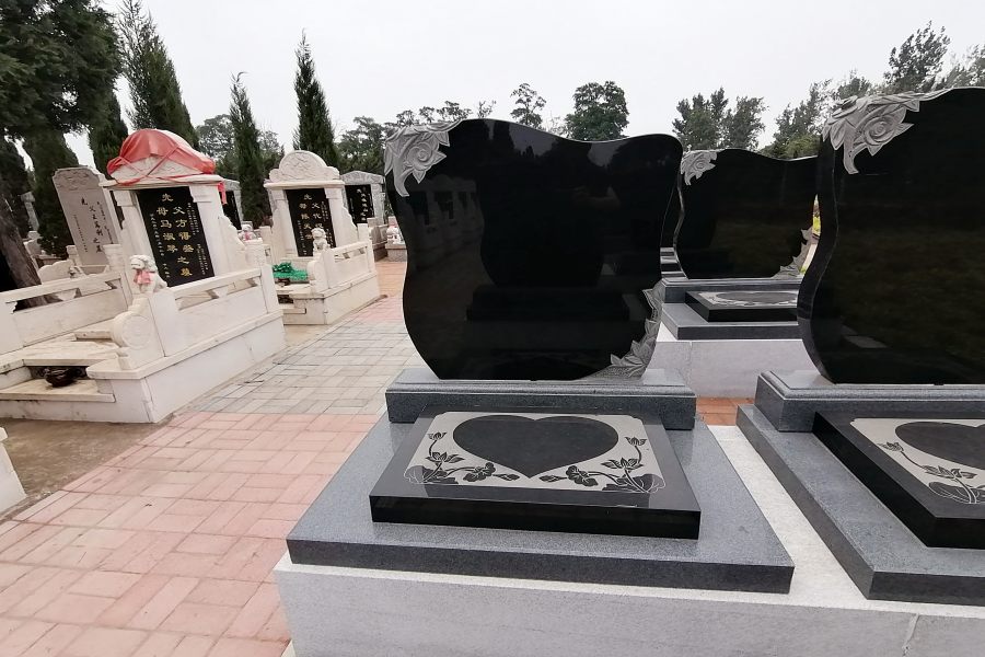 沈阳卧龙墓园