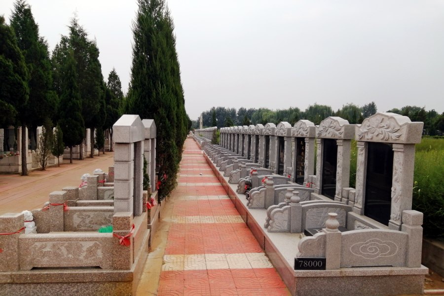 沈阳卧龙墓园 沈阳卧龙墓园