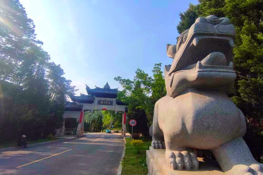 沈阳大河贝墓园