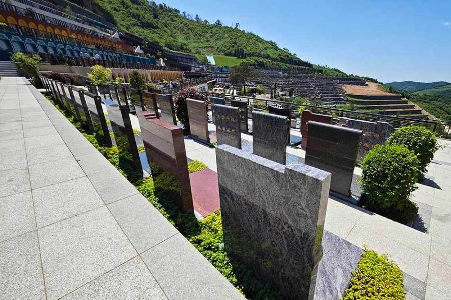 沈阳森林纪念园 沈阳森林纪念园