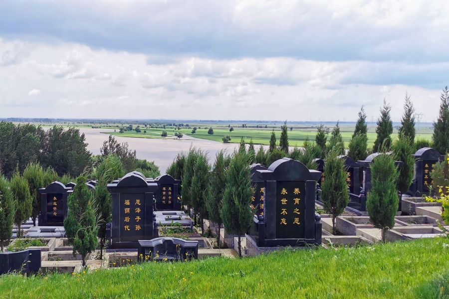 沈阳圣河山墓园