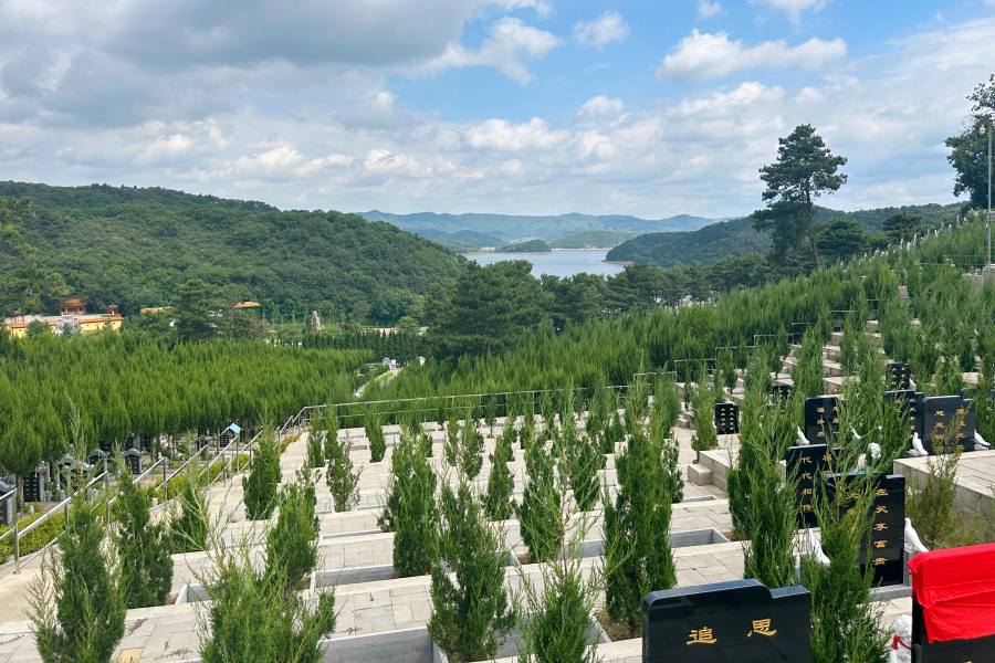 沈阳大河贝墓园