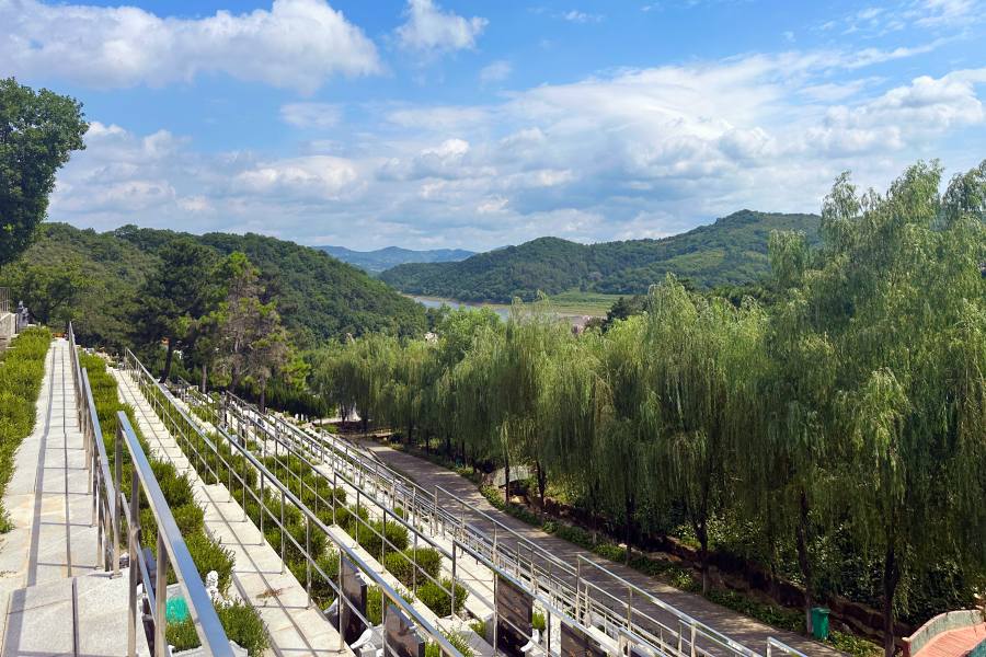 沈阳大河贝墓园