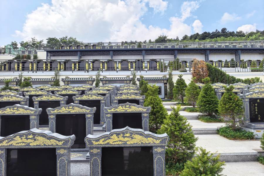 沈阳龙福山墓园