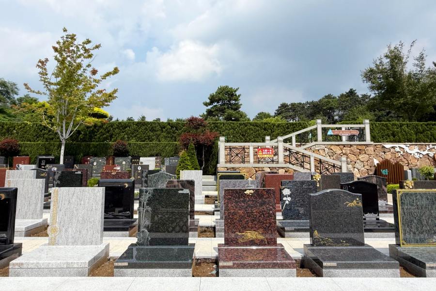 沈阳观陵山墓园