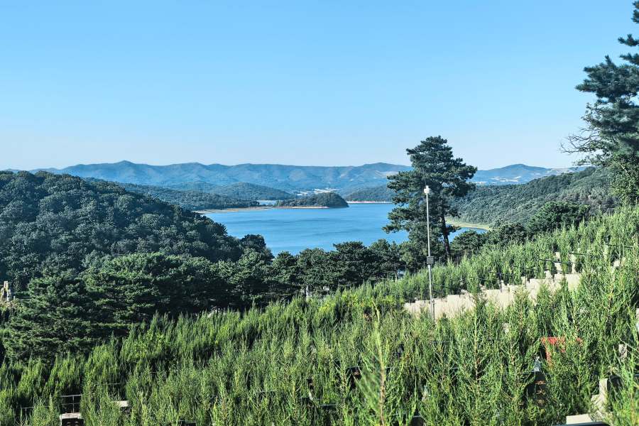 沈阳大河贝墓园